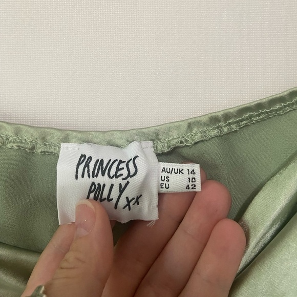 Princess Polly LIKE NEW size 10 star power silky long sleeve mini dress - Picture 4 of 6